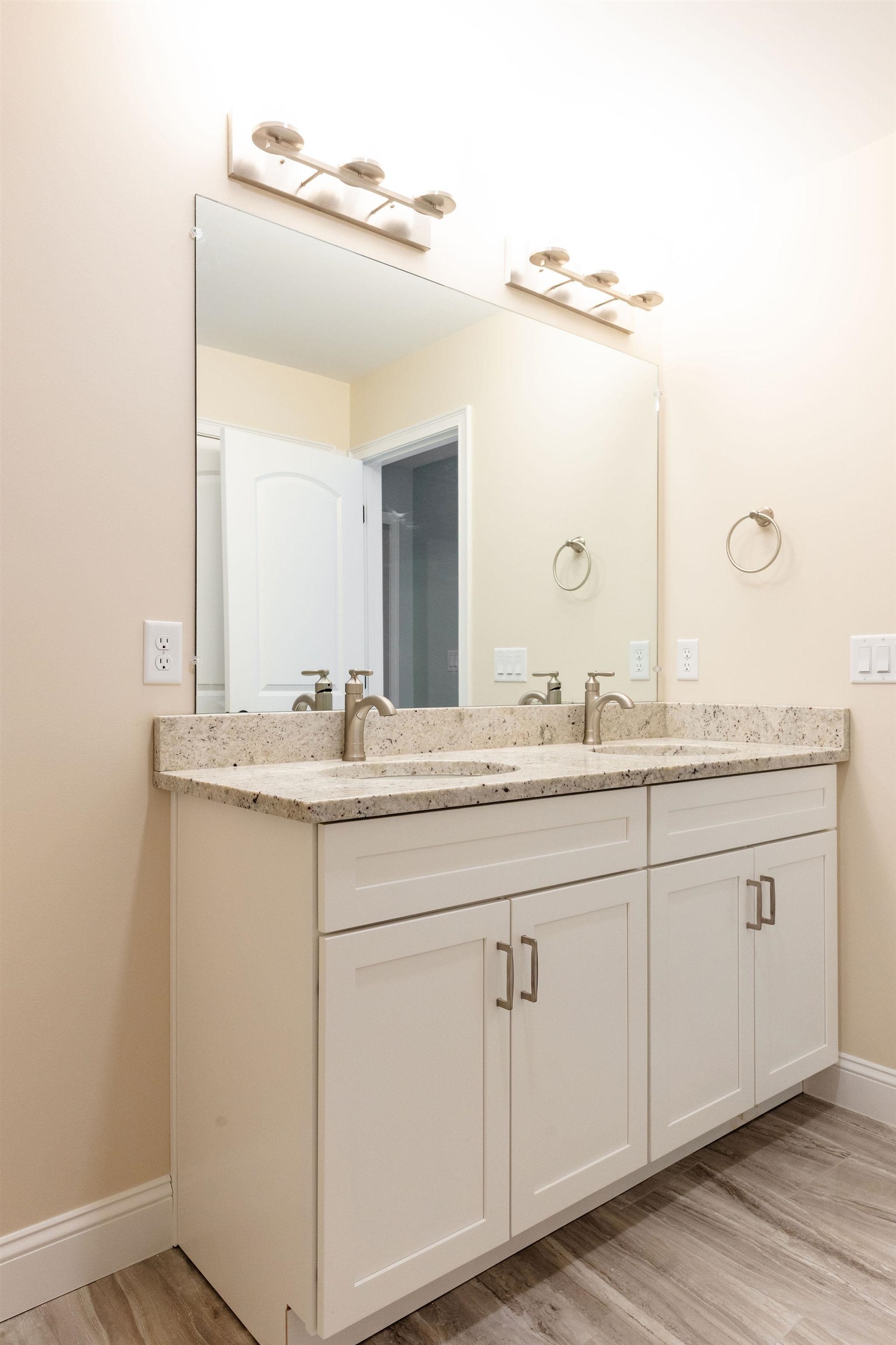 3 Cameron Court, Unit 3 Hampstead, NH 03841 - Photo 33 of 35