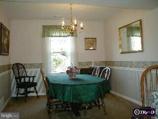 260 Greenview Road Yardley, PA 19067 - Photo 5 of 6 Gallery Image 5