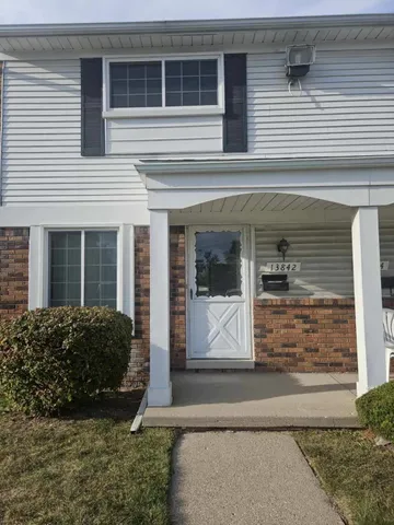 $1,800 | 13842 Keating Drive, Sterling Heights, MI 48312