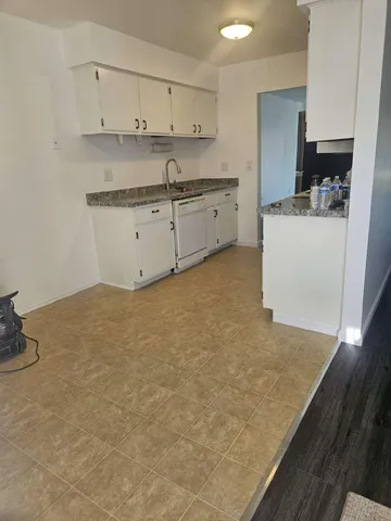 $1,800 | 13842 Keating Drive, Sterling Heights, MI 48312