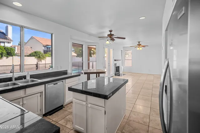 $575,000 | 7040 West Oraibi Drive, Glendale, AZ 85308