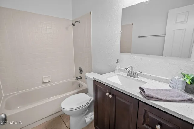 $575,000 | 7040 West Oraibi Drive, Glendale, AZ 85308