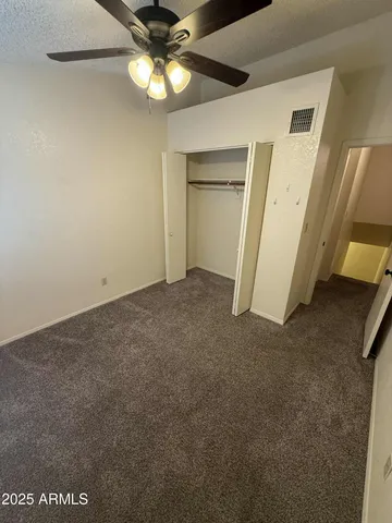 a view of empty room with window