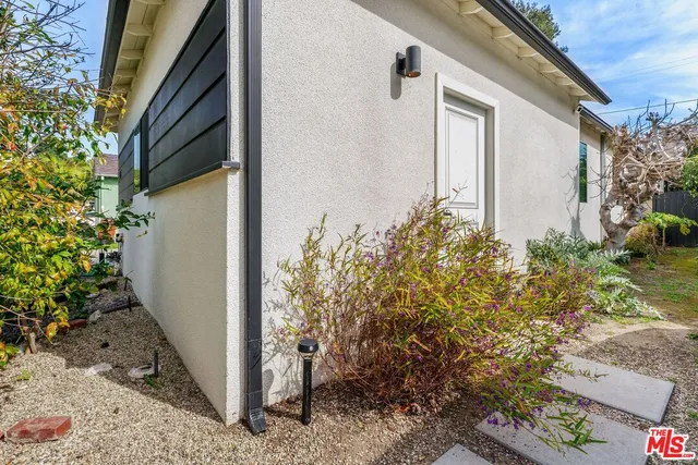 $1,899,000 | 11462 Patom Drive, Culver City, CA 90230