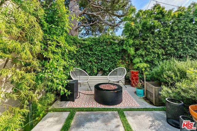 $1,899,000 | 11462 Patom Drive, Culver City, CA 90230