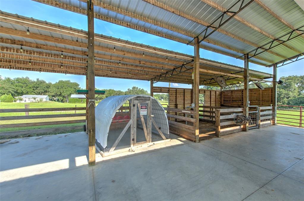 16520 Spring Valley Road Dade City, FL 33523 - Photo 28 of 38