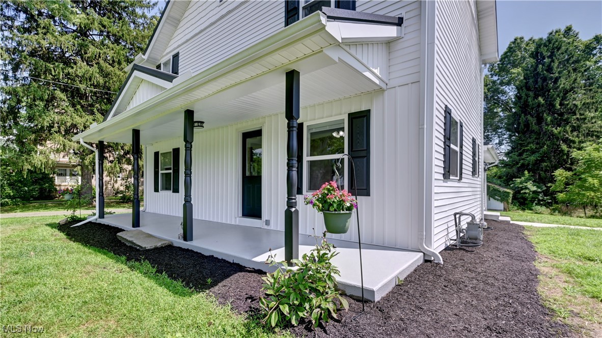 10058 Navarre Road Southwest Navarre, OH 44662 - Photo 5 of 37 Gallery Image 5