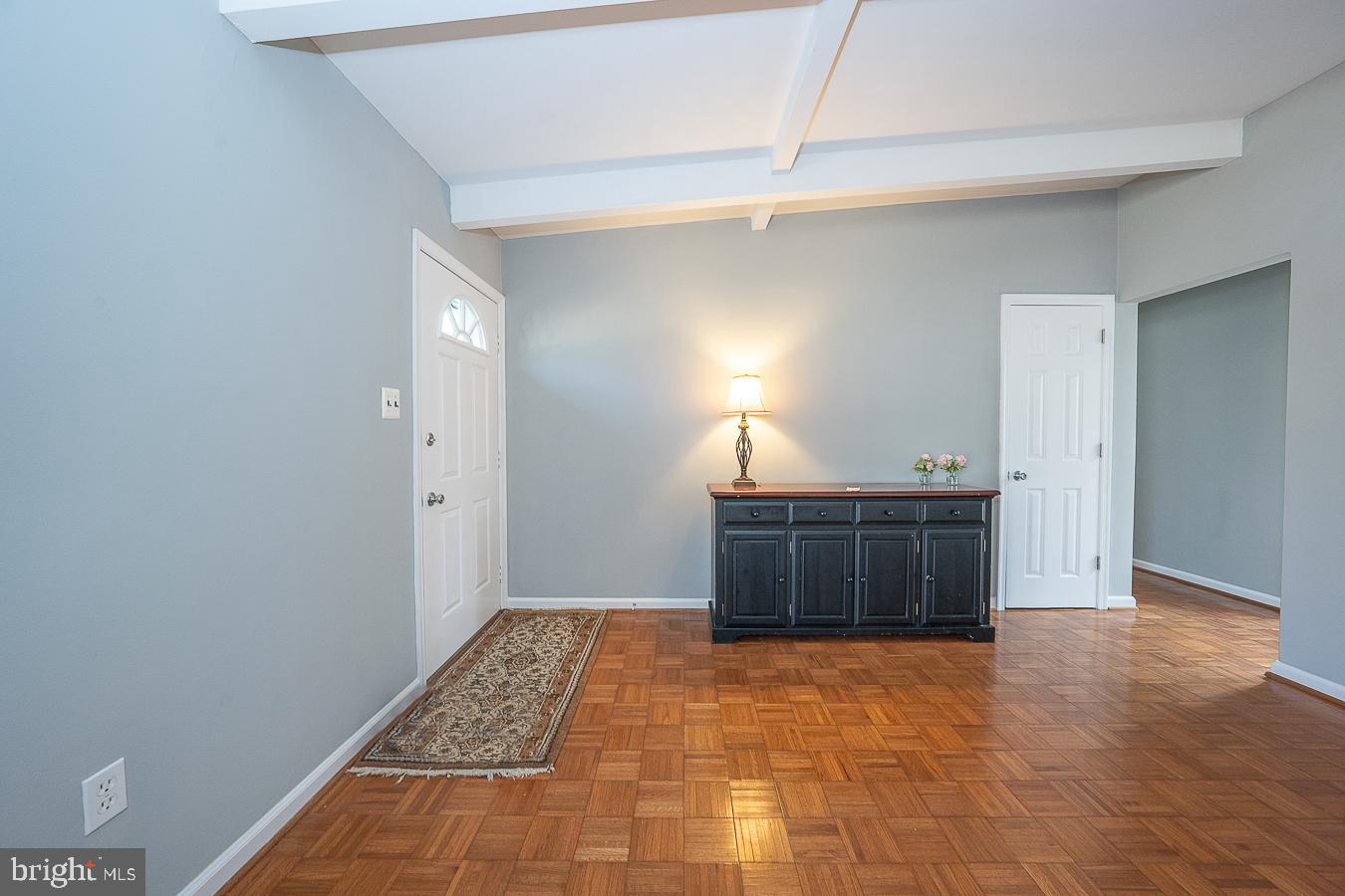 532 Fletcher Road Wayne, PA 19087 - Photo 4 of 21 Entryway