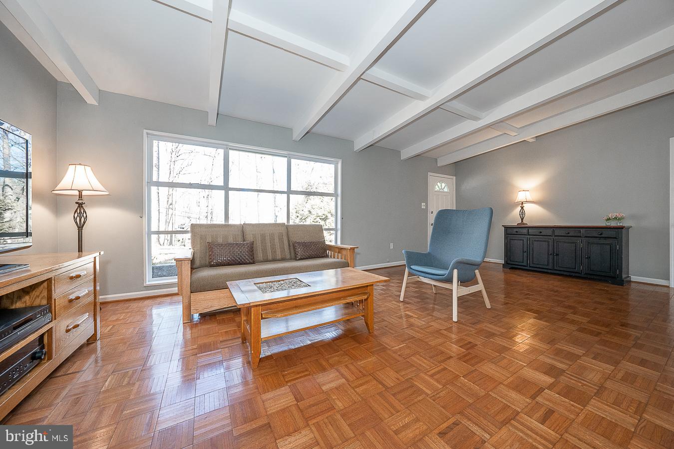532 Fletcher Road Wayne, PA 19087 - Photo 5 of 21 Living Room