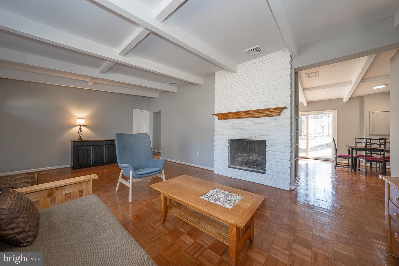 532 Fletcher Road Wayne, PA 19087 - Photo 7 of 21 Living Room