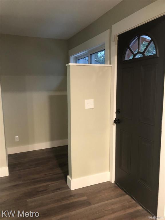 3826 Durham Road Royal Oak, MI 48073 - Photo 11 of 23