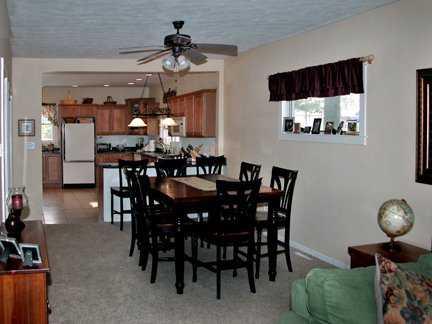 237 Cherokee Road Upper St. Clair, PA 15241 - Photo 5 of 8