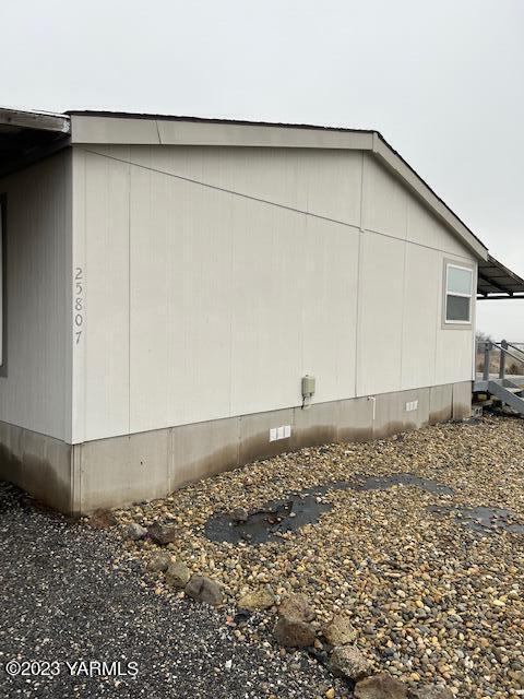25807 North Beers Road Prosser, WA 99350 - Photo 11 of 53 a backyard of a house