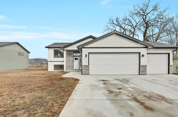 $324,900 | 120 Coulee Way, Wabasha, MN 55981