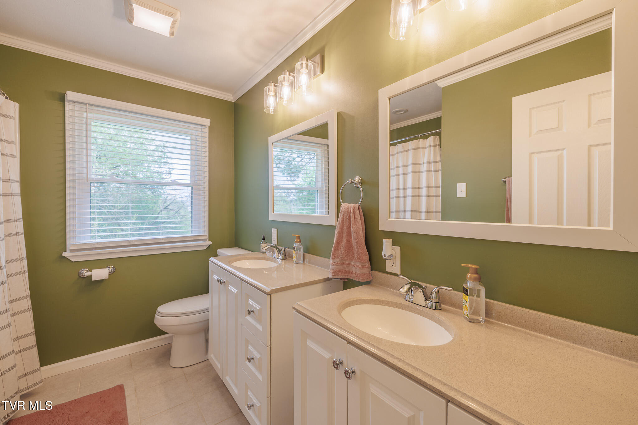301 Eastley Road Kingsport, TN 37660 - Photo 16 of 40 1R9A2283-HDR