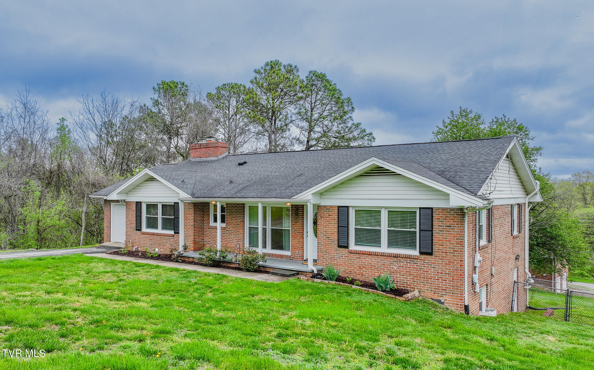301 Eastley Road Kingsport, TN 37660 - Photo 31 of 40 DJI_20250407150751_0030_D-HDR