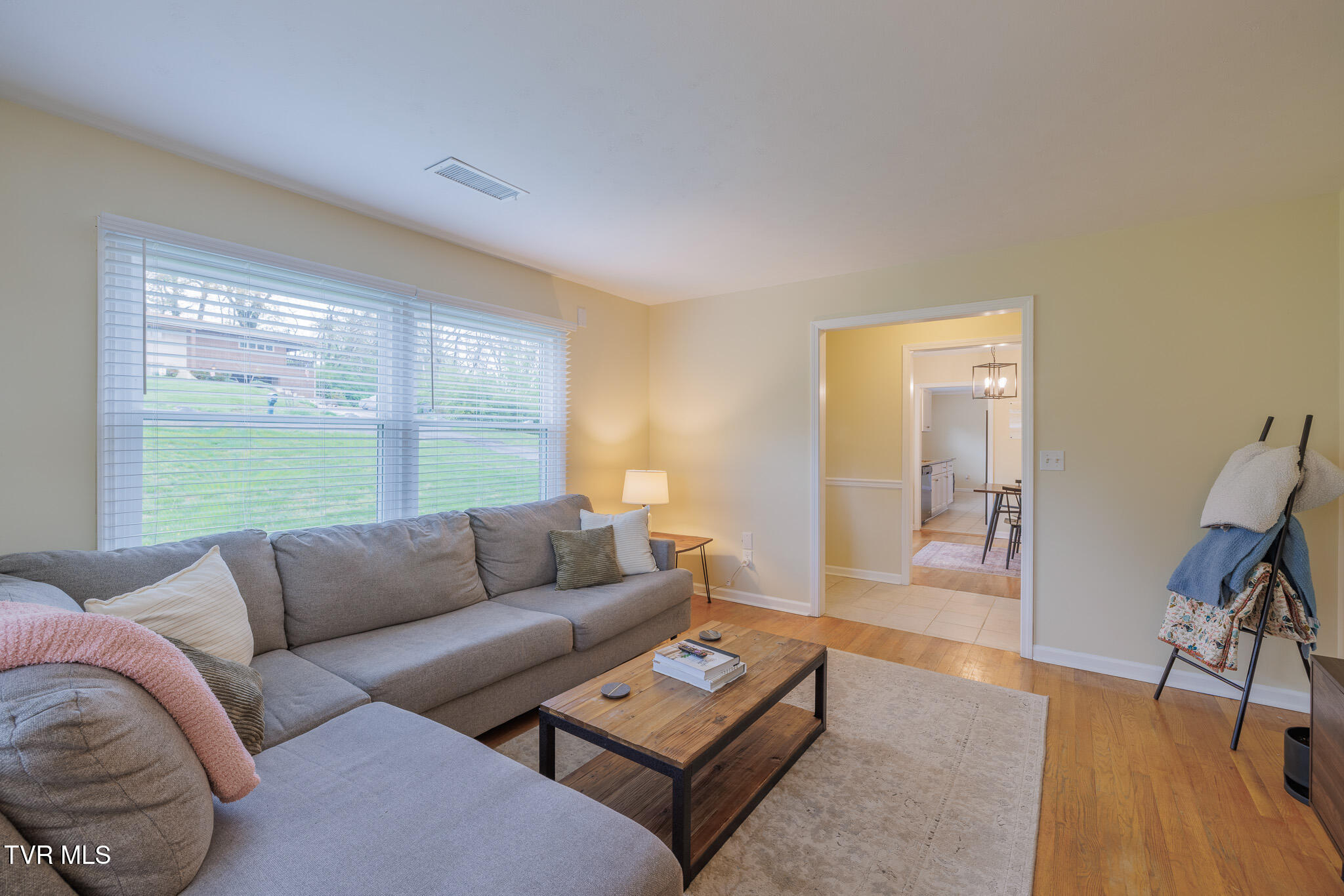 301 Eastley Road Kingsport, TN 37660 - Photo 4 of 40 1R9A2241-HDR