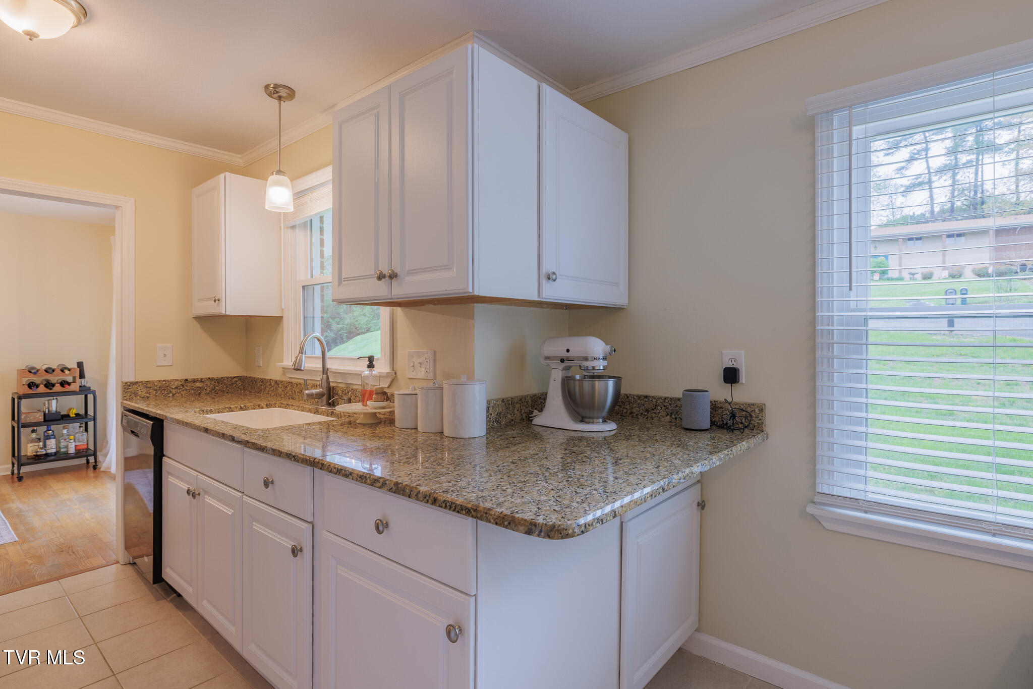 301 Eastley Road Kingsport, TN 37660 - Photo 9 of 40 1R9A2256-HDR