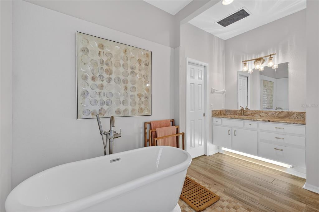 1880 Edgewater Drive Mount Dora, FL 32757 - Photo 22 of 53