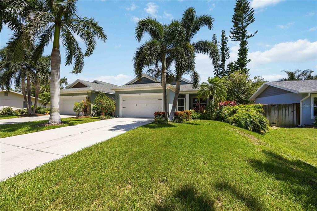 309 Pavonia Road Nokomis, FL 34275 - Photo 3 of 56