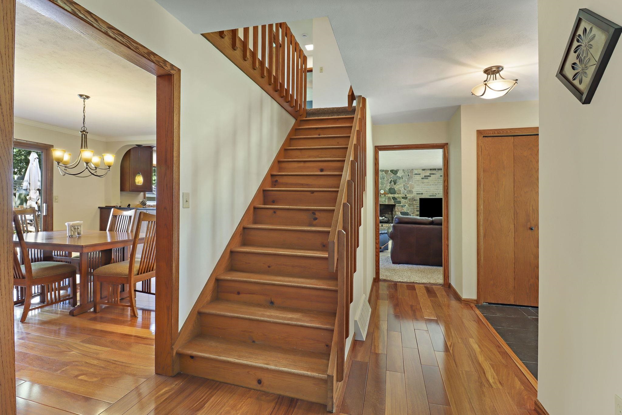 15314 Ives Grove Road Yorkville, WI 53182 - Photo 4 of 36