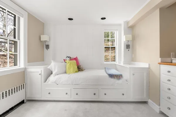 $2,940,000 | 140 Dudley Street, Brookline, MA 02445