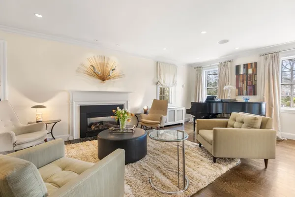 $2,940,000 | 140 Dudley Street, Brookline, MA 02445