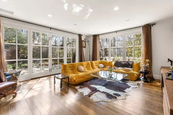 $2,940,000 | 140 Dudley Street, Brookline, MA 02445