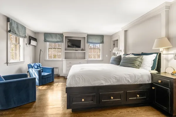 $2,940,000 | 140 Dudley Street, Brookline, MA 02445