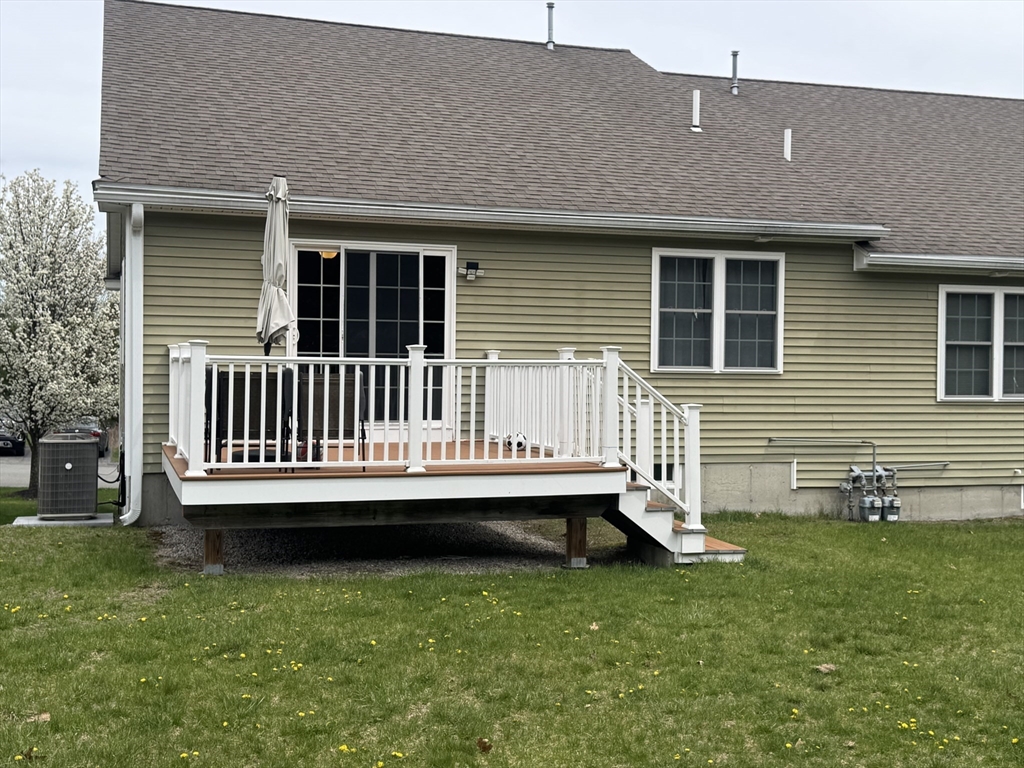 114 Richard Road, Unit 8 Leominster, MA 01453 - Photo 5 of 42