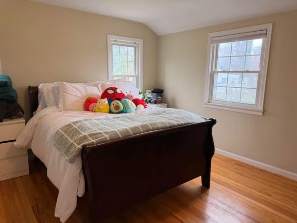 $299,900 | 2611 Colrain Drive, Waterford, MI 48328