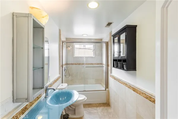 $4,999 | 1906 New York Drive, Altadena, CA 91001