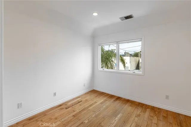 $4,999 | 1906 New York Drive, Altadena, CA 91001