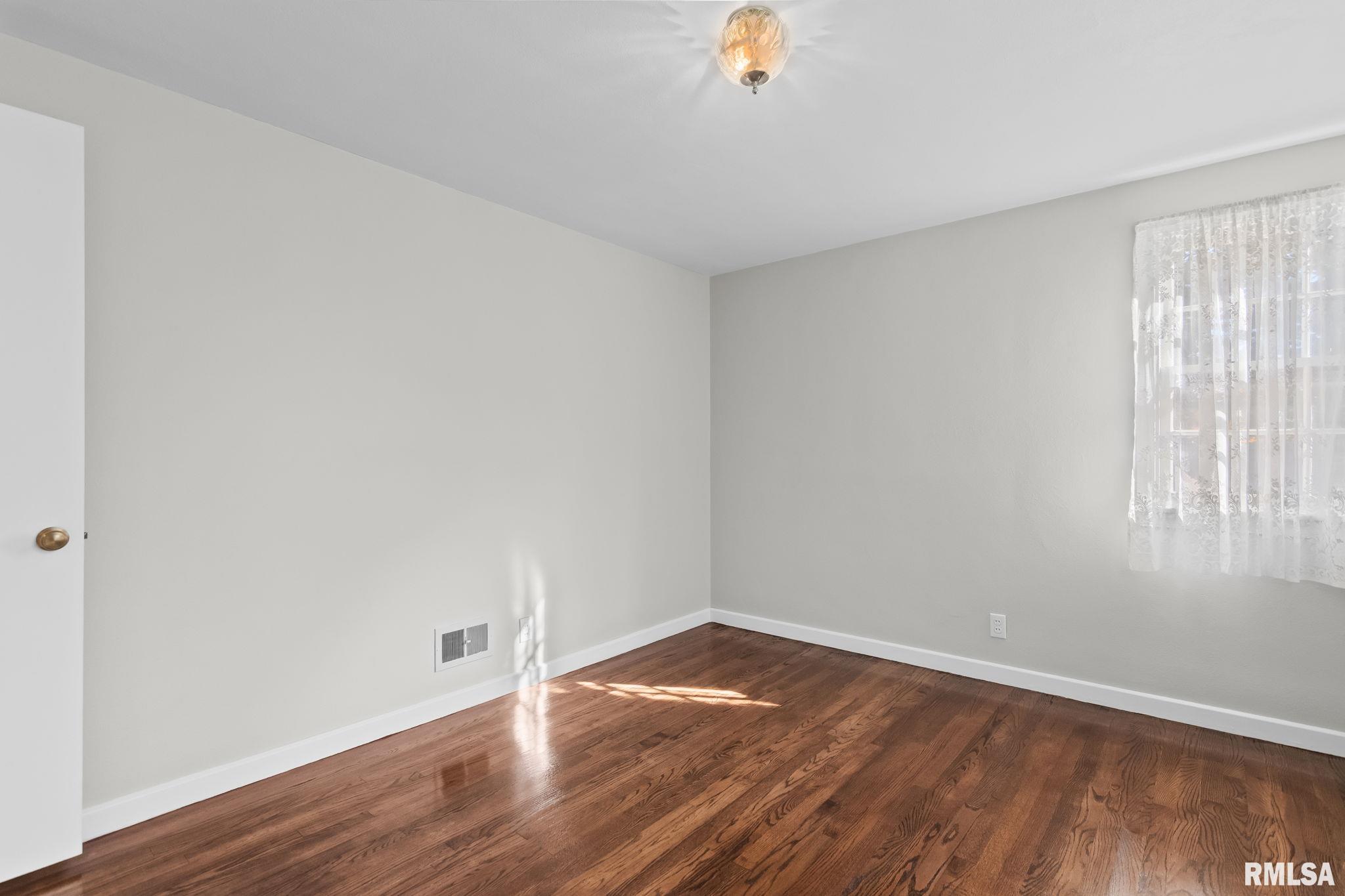 412 Outer Park Drive Springfield, IL 62704 - Photo 19 of 51