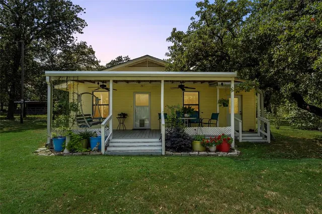 $599,000 | 284 County Road 326a, Rosebud, TX 76570