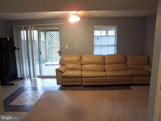 9283 Ridgefield Circle Frederick, MD 21701 - Photo 17 of 25 Family Room