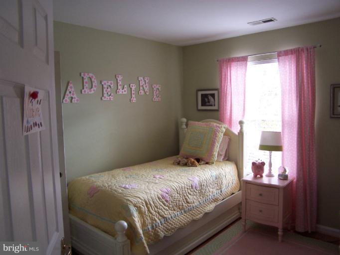 9283 Ridgefield Circle Frederick, MD 21701 - Photo 5 of 25 Bedroom