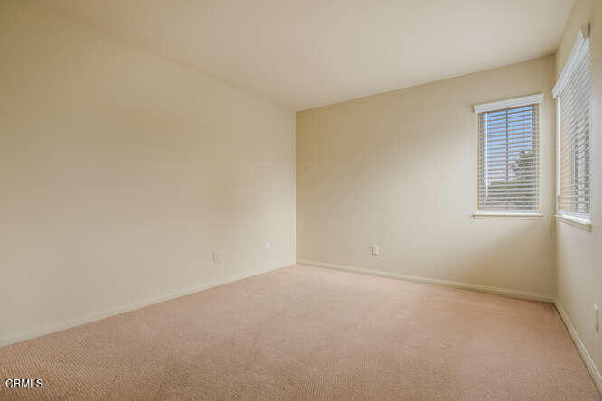 2129 Bermuda Dunes Place Oxnard, CA 93036 - Photo 25 of 42 an empty room with windows
