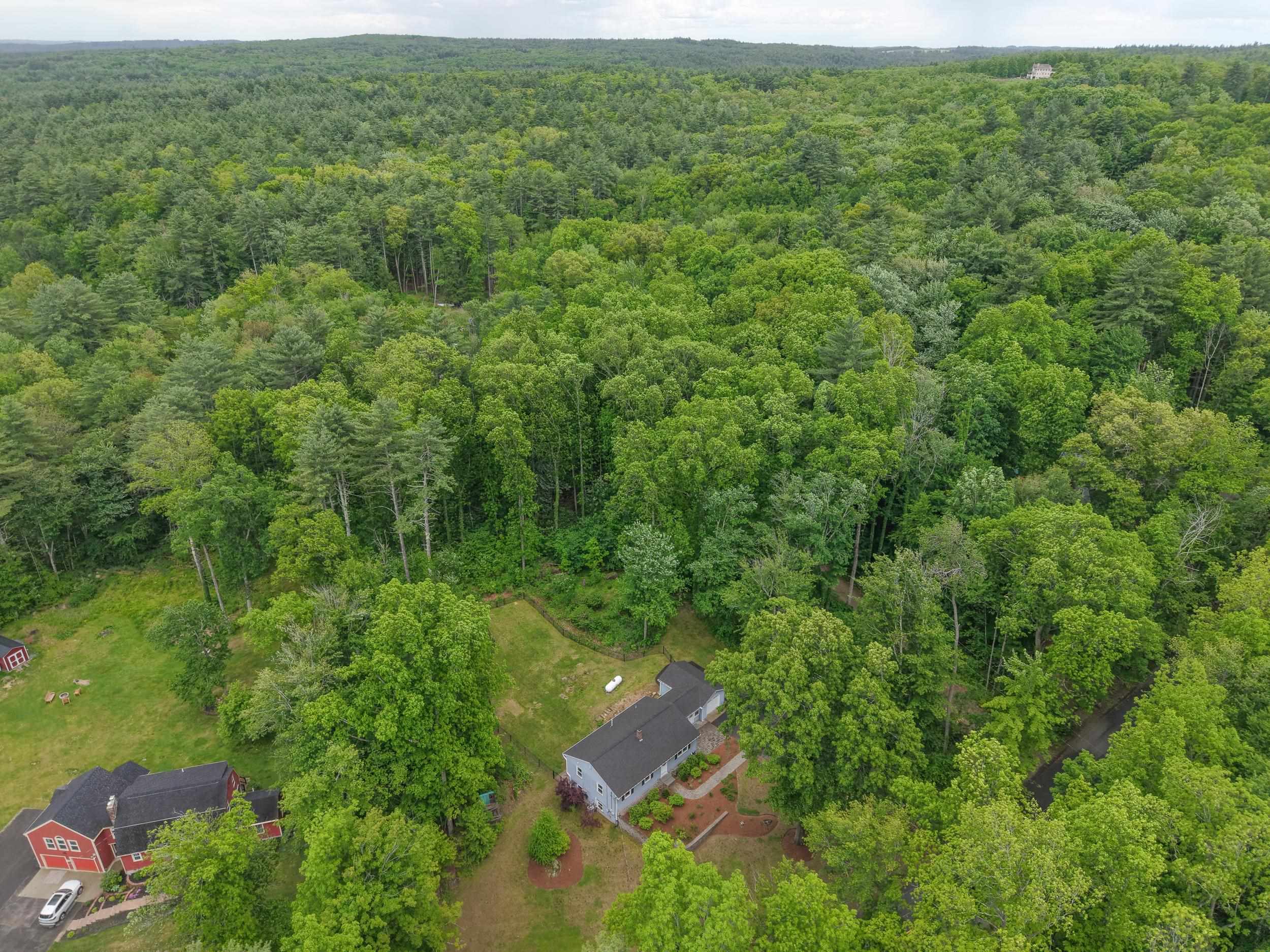 12 Ponemah Hill Road Amherst, NH 03031 - Photo 33 of 37