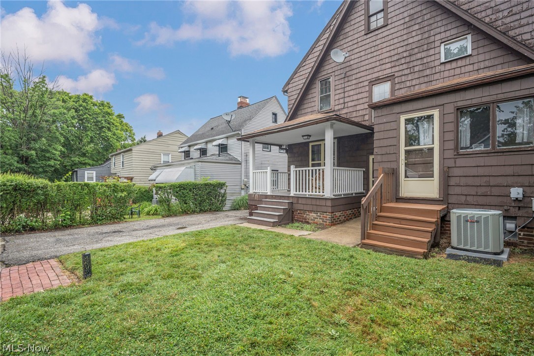 2390 Rinard Road Cleveland Heights, OH 44118 - Photo 36 of 45 Gallery Image 36