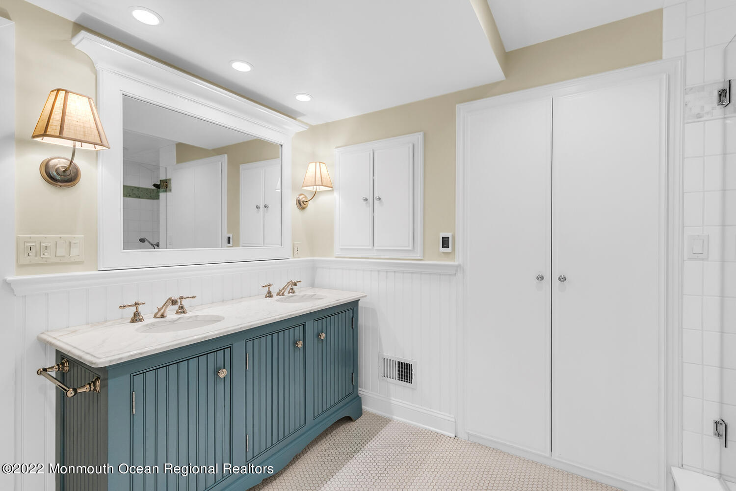 15 Conover Lane Rumson, NJ 07760 - Photo 18 of 36 Primary Bath