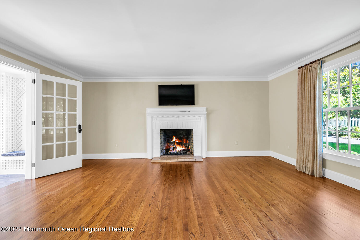 15 Conover Lane Rumson, NJ 07760 - Photo 4 of 36 Living Room