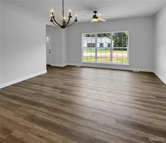 $365,500 | 15008 Spur Creek Road, Marthasville, MO 63357