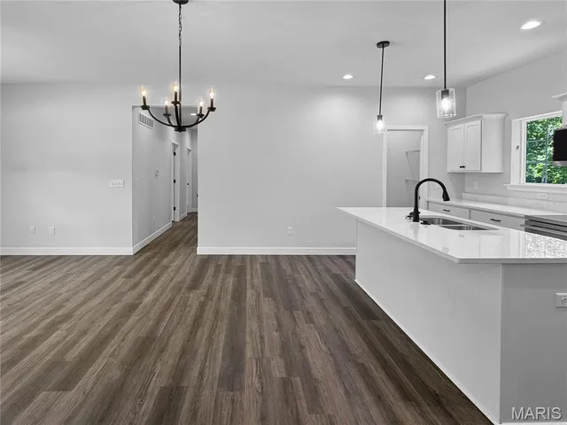 $365,500 | 15008 Spur Creek Road, Marthasville, MO 63357