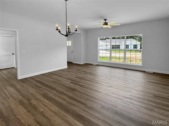 $365,500 | 15008 Spur Creek Road, Marthasville, MO 63357