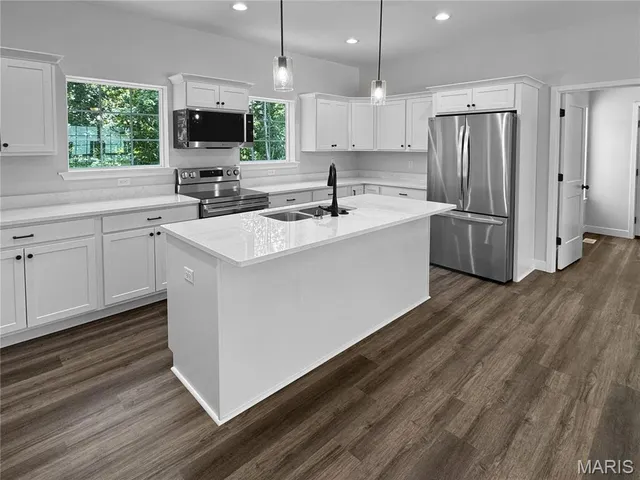 $365,500 | 15008 Spur Creek Road, Marthasville, MO 63357