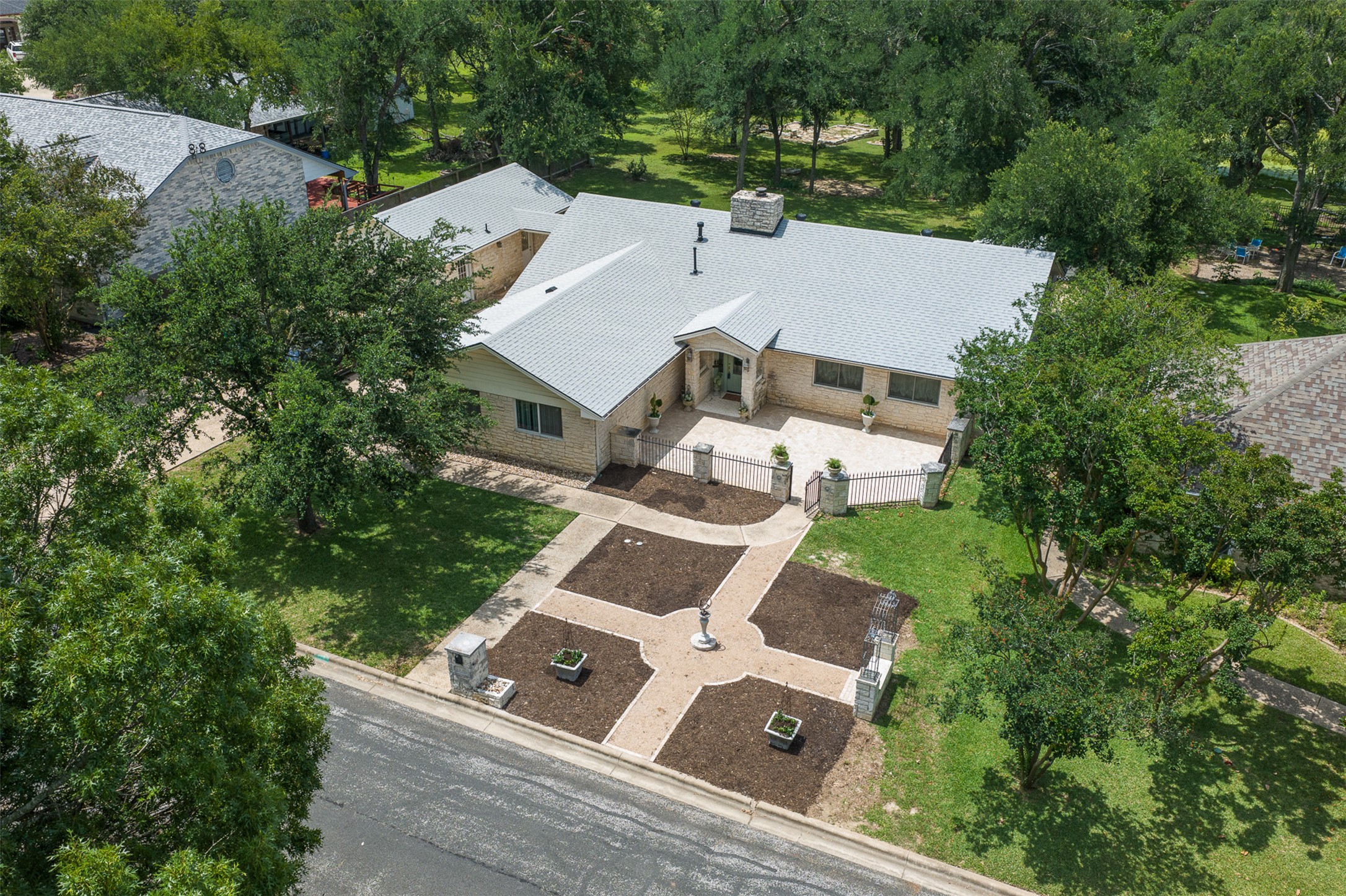 1102 North Ave F Elgin, TX 78621 - Photo 29 of 40