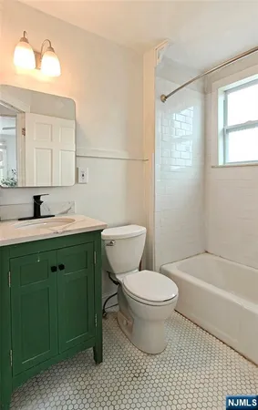 $3,995 | 33 Norwood Place, Bloomfield, NJ 07003