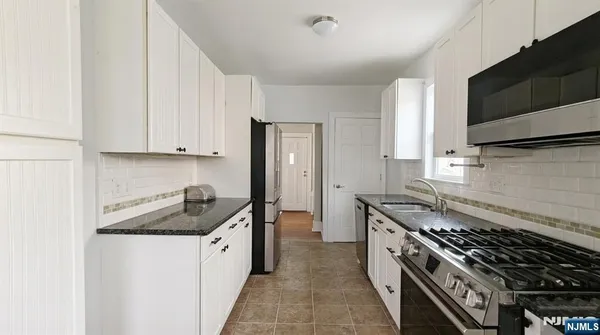 $3,995 | 33 Norwood Place, Bloomfield, NJ 07003