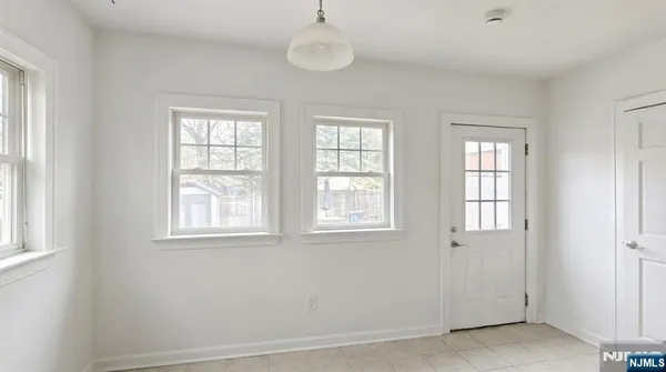 $3,995 | 33 Norwood Place, Bloomfield, NJ 07003